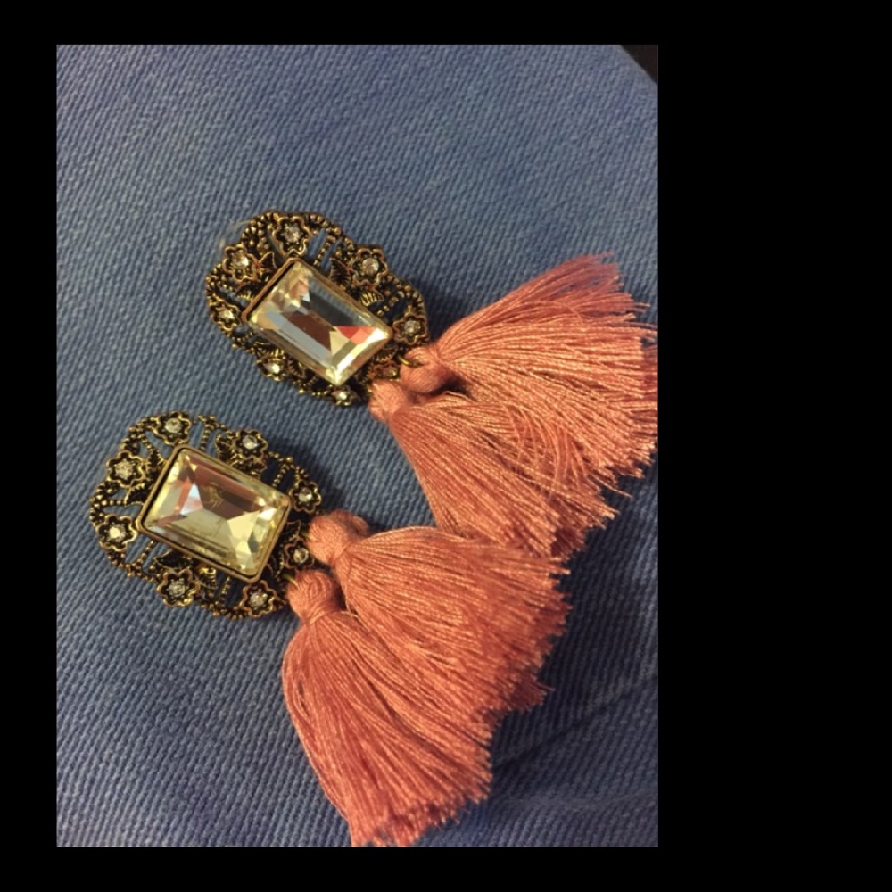Earrings - Picture 3 of 4